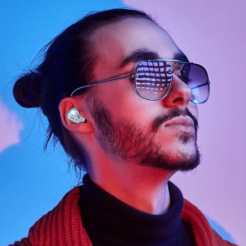 audífonos M45 República Dominicana, audífonos bluetooth gamer, audífonos IPX5 bajos potentes, audífonos para jugar y hacer ejercicio, audífonos futuristas Melen Tech